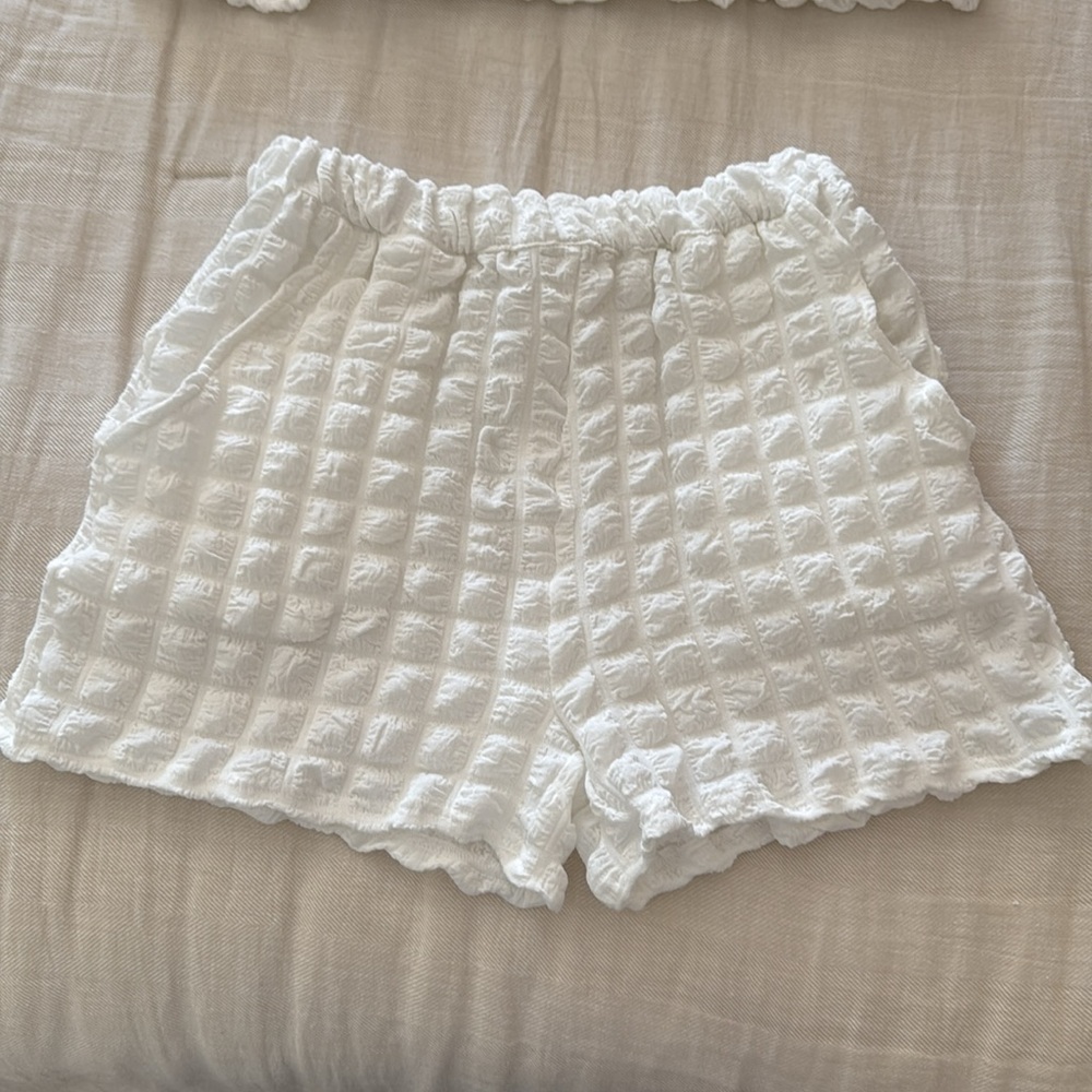 New In Brand Short Set - Picture 8 of 9